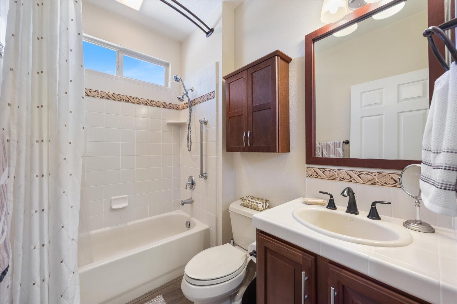 Detail Gallery Image 22 of 35 For 1349 Tallac Lane, Lincoln,  CA 95648 - 2 Beds | 2 Baths