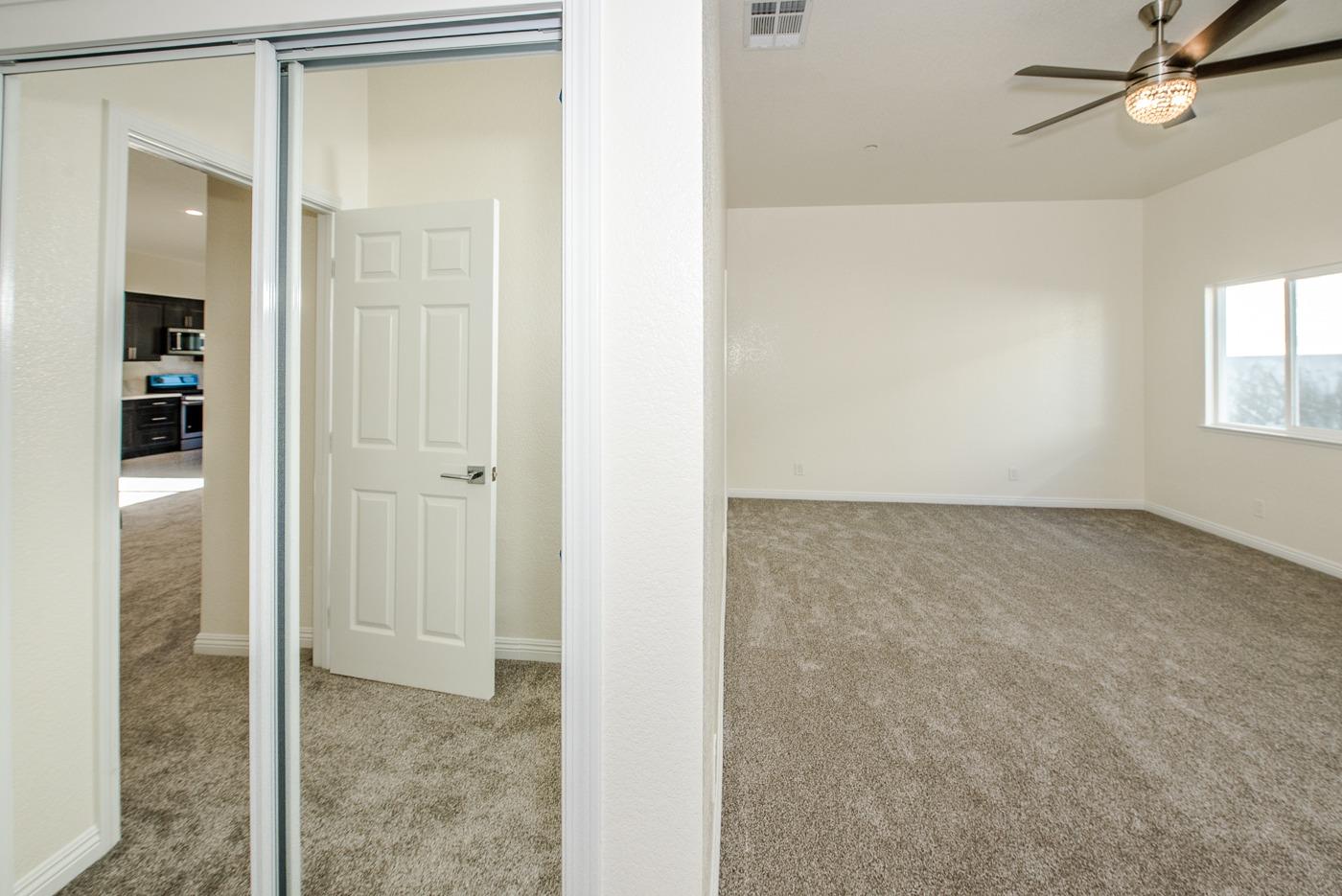 Detail Gallery Image 14 of 37 For 1535 Hutchison Valley Dr, Woodland,  CA 95776 - 3 Beds | 2 Baths