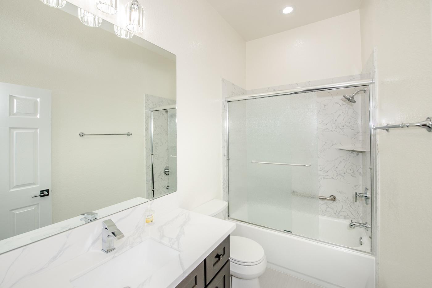 Detail Gallery Image 15 of 37 For 1535 Hutchison Valley Dr, Woodland,  CA 95776 - 3 Beds | 2 Baths