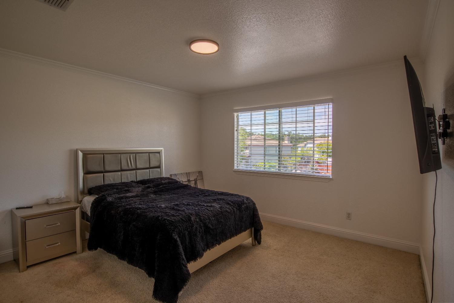 Detail Gallery Image 31 of 42 For 6520 Barnwood Ct, Citrus Heights,  CA 95621 - 4 Beds | 2/1 Baths