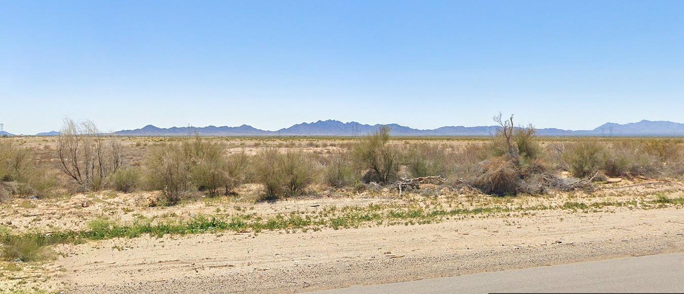 Redlands Fwy, Blythe, California image 3
