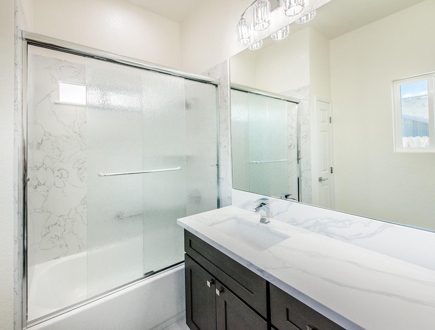 Detail Gallery Image 22 of 37 For 1535 Hutchison Valley Dr, Woodland,  CA 95776 - 3 Beds | 2 Baths