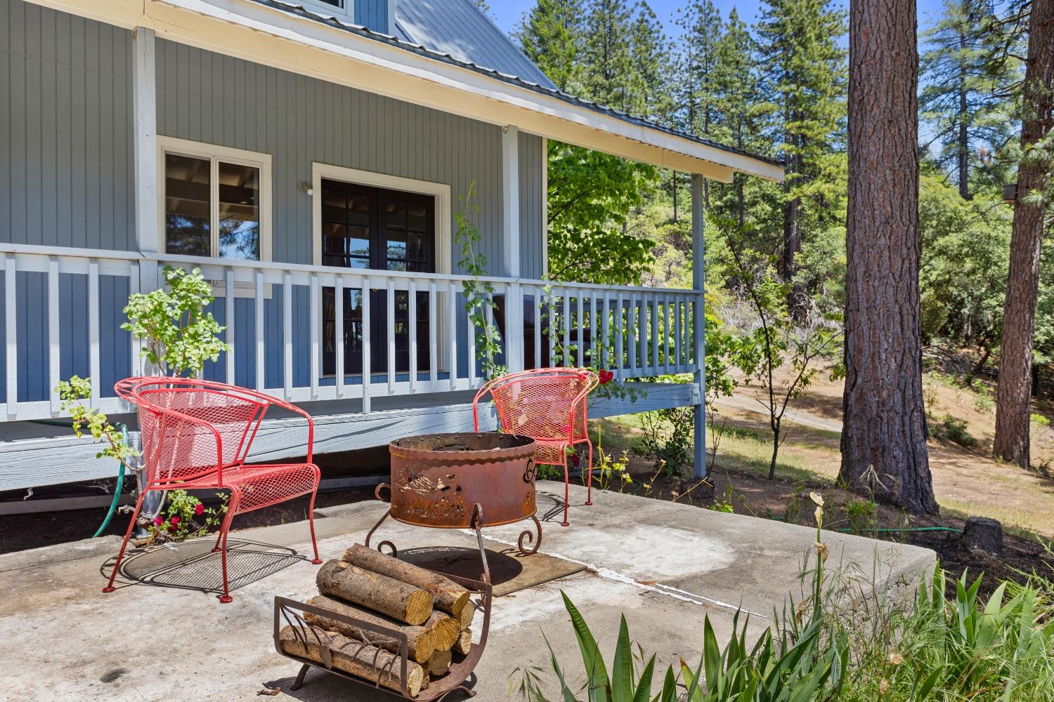 Detail Gallery Image 27 of 40 For 1550 Garrett Rd, Gold Run,  CA 95717 - 2 Beds | 2 Baths