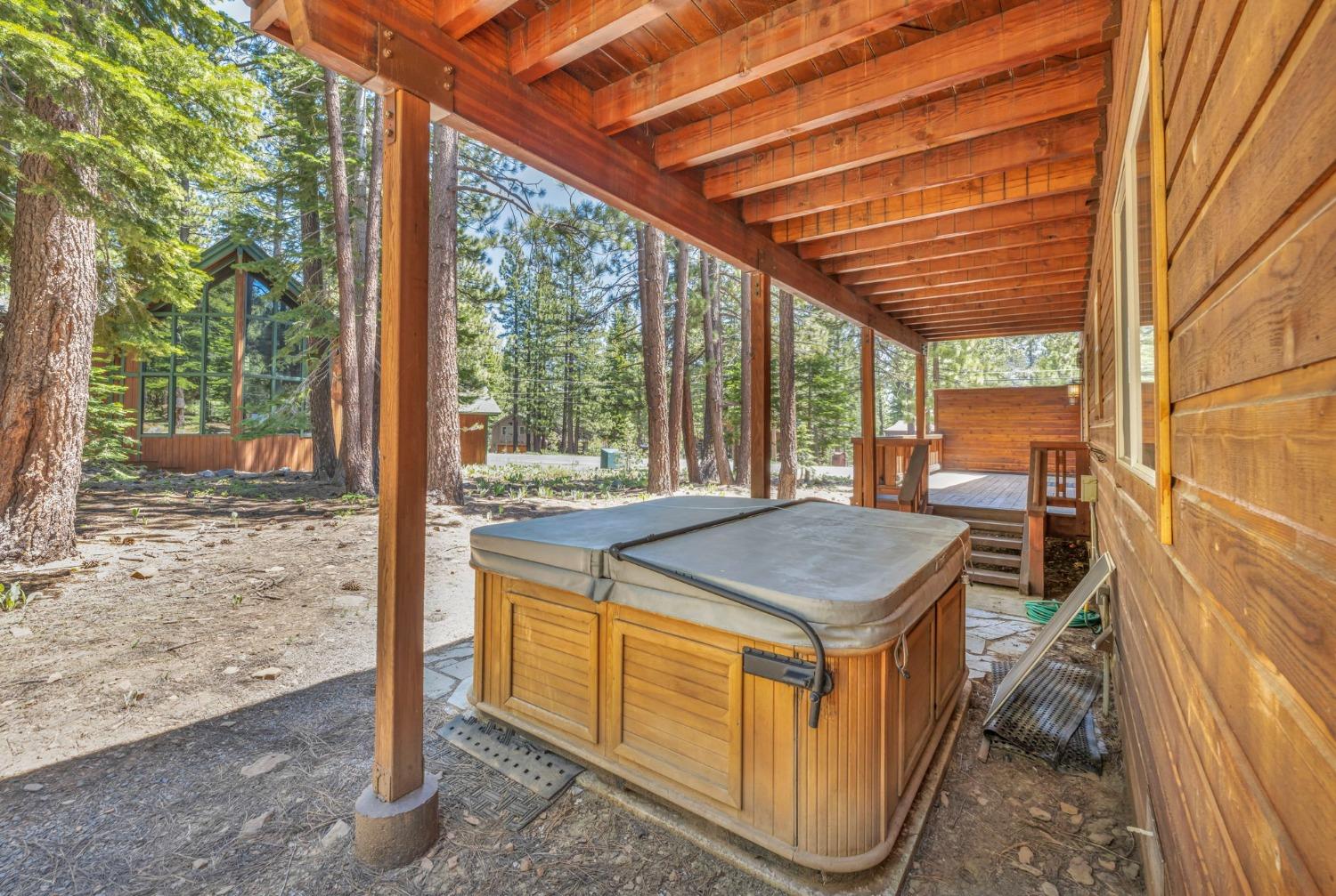 Detail Gallery Image 83 of 98 For 13940 Tyrol Rd, Truckee,  CA 96161 - 4 Beds | 3/1 Baths