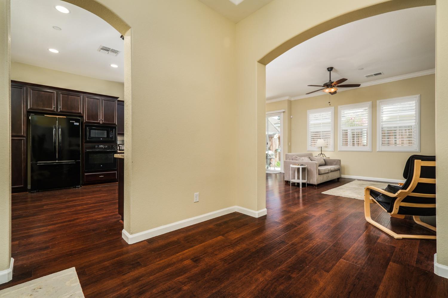 Lido Isle Lane, Sacramento, CA, 95831-5838