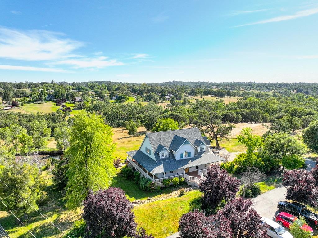 Detail Gallery Image 3 of 72 For 4609 N Creekhaven Rd, Auburn,  CA 95602 - 4 Beds | 2/2 Baths