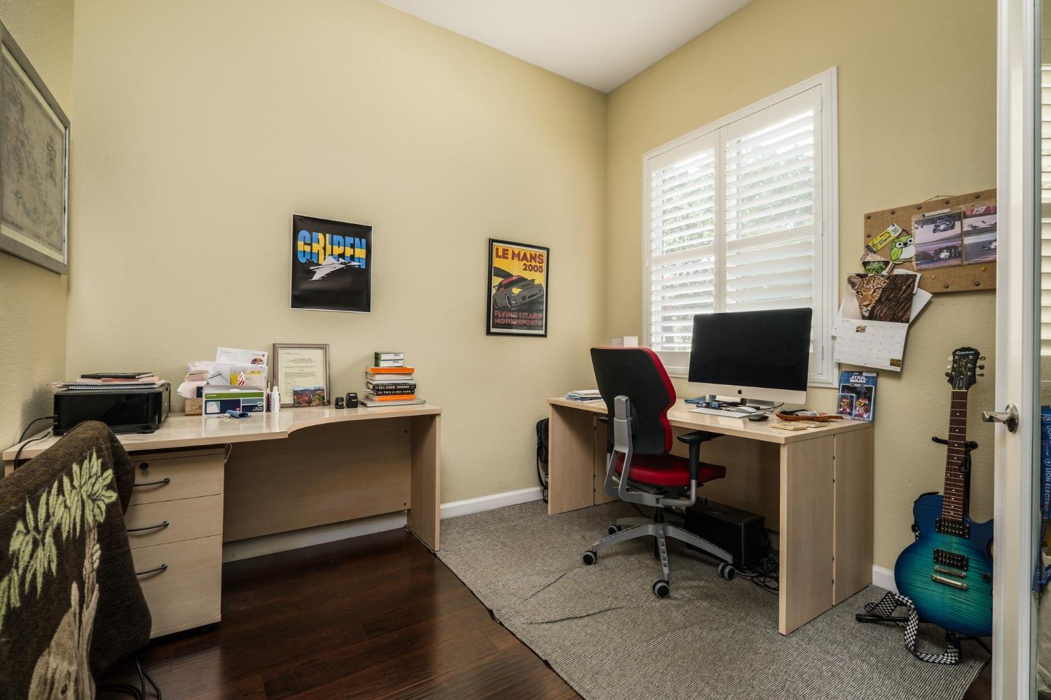 Lido Isle Lane, Sacramento, CA, 95831-5838