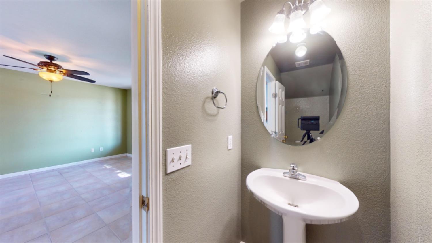 Detail Gallery Image 29 of 55 For 1170 S Highland Ave, Ripon,  CA 95366 - 4 Beds | 2/1 Baths