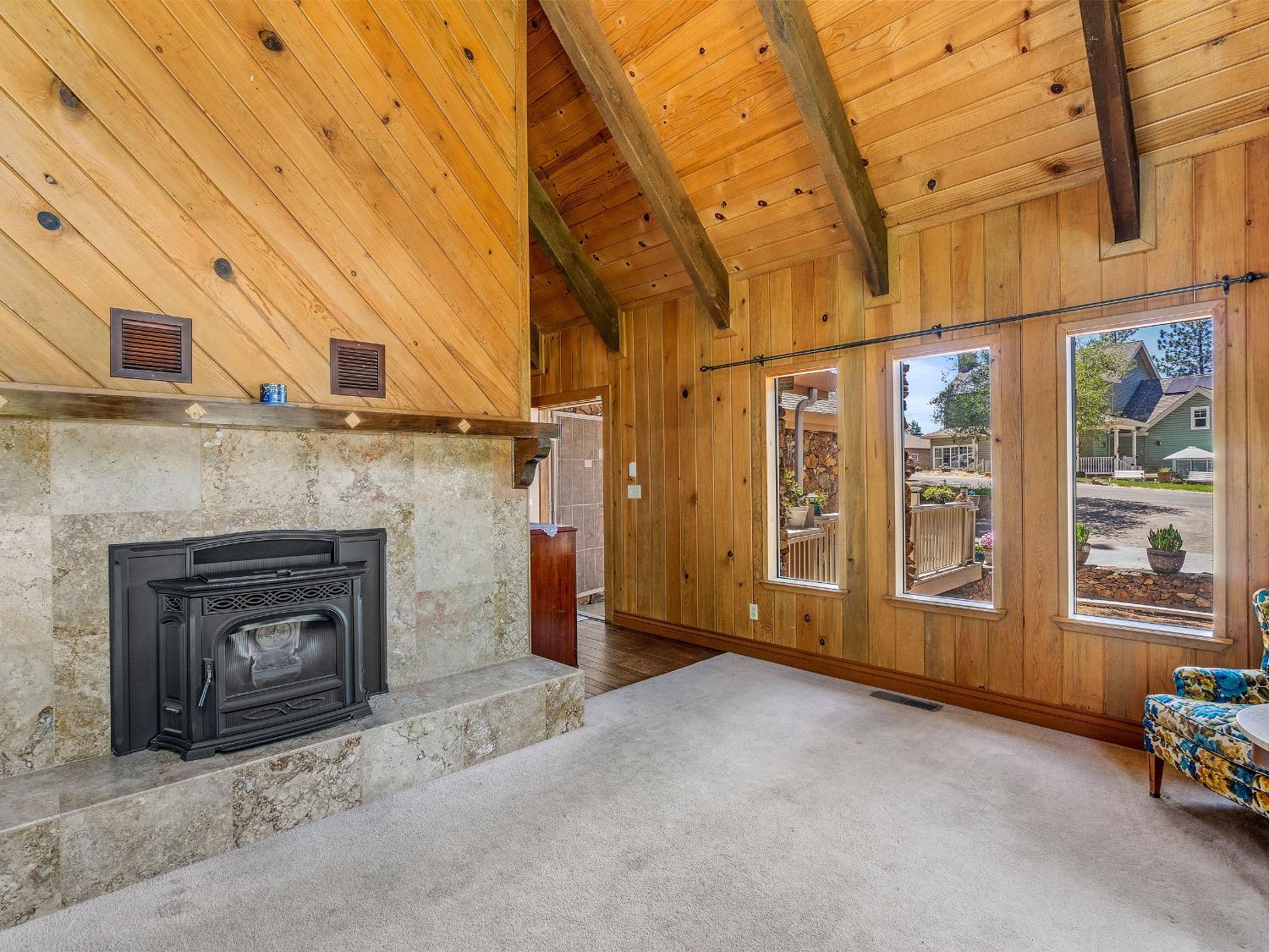 Detail Gallery Image 11 of 49 For 2769 Boardwalk St, Placerville,  CA 95667 - 5 Beds | 2/1 Baths