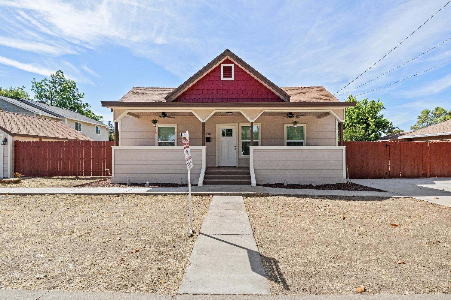 Detail Gallery Image 1 of 1 For 210 Grant Ave, Winters,  CA 95694 - 3 Beds | 2 Baths