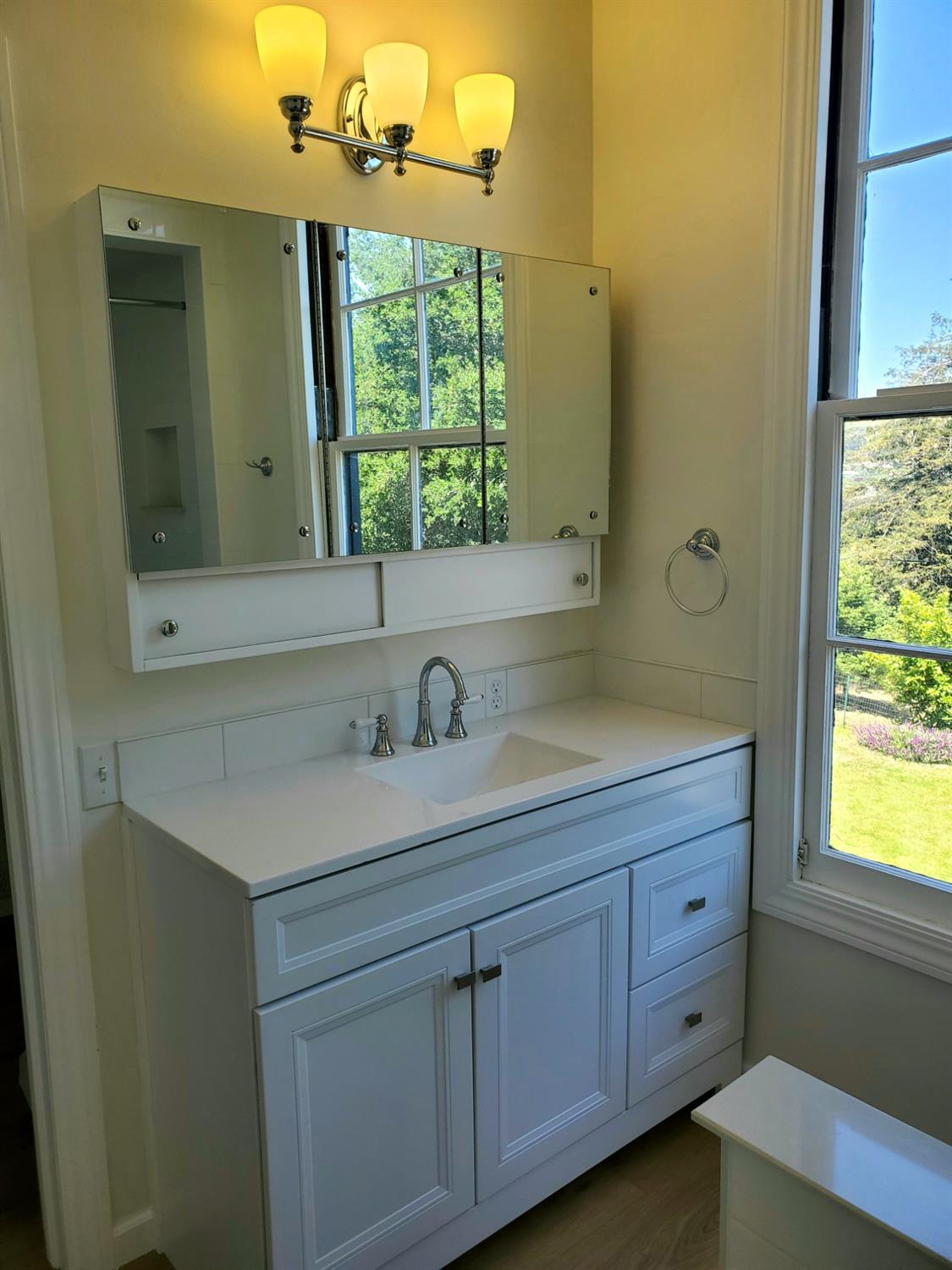 Detail Gallery Image 50 of 81 For 23797 Thurston Ct, Hayward,  CA 94541 - 5 Beds | 2/1 Baths