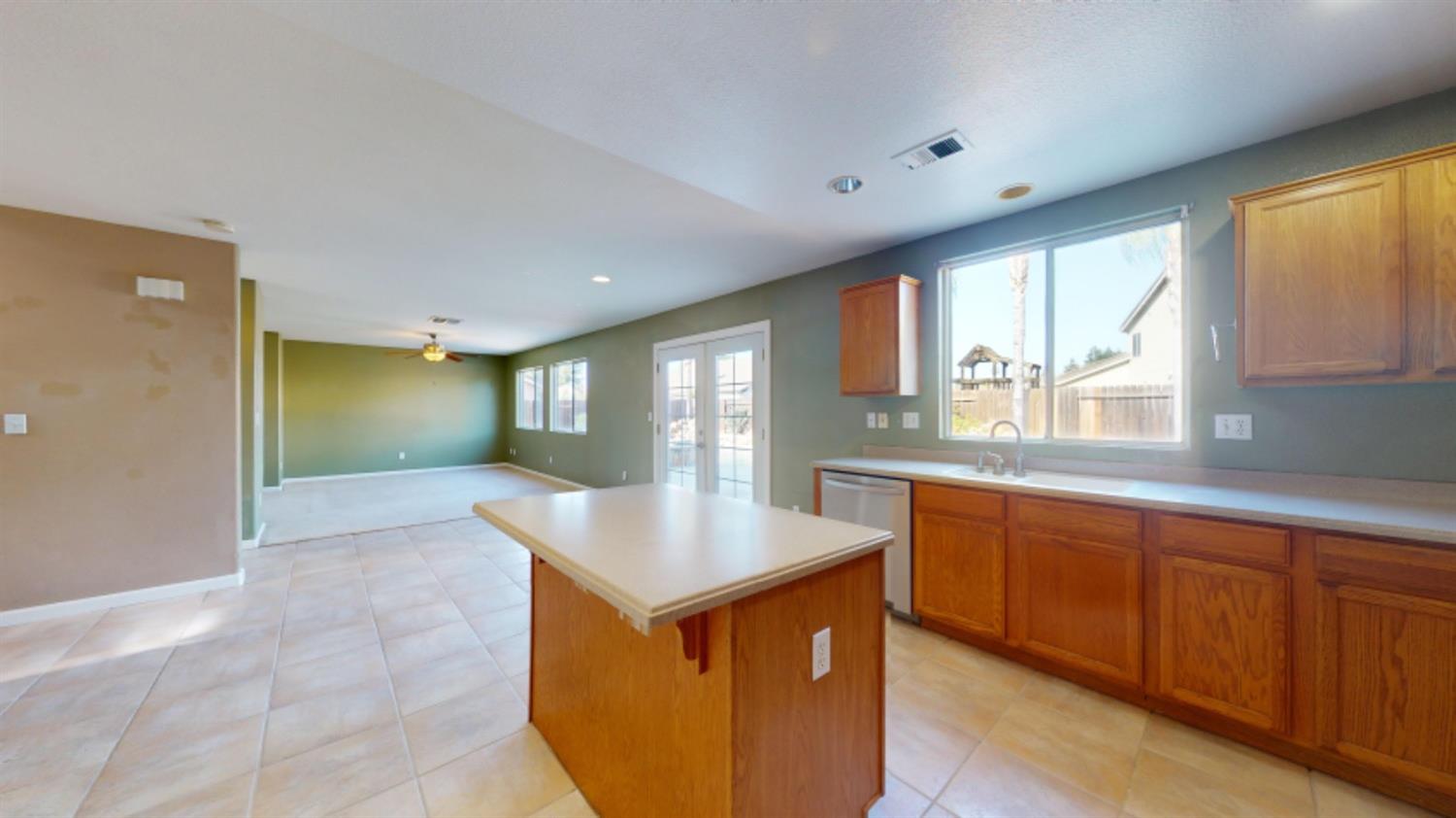 Detail Gallery Image 22 of 55 For 1170 S Highland Ave, Ripon,  CA 95366 - 4 Beds | 2/1 Baths