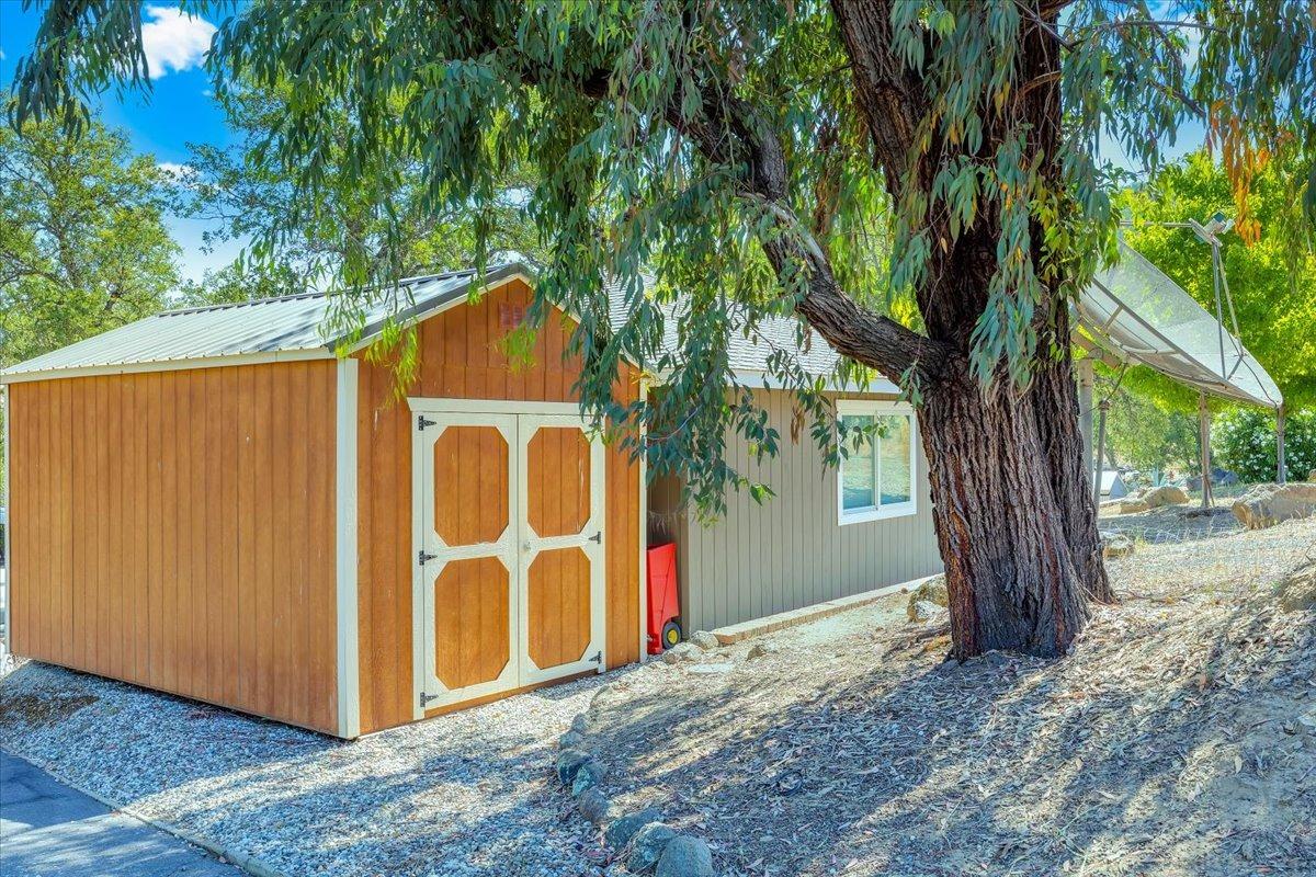 Detail Gallery Image 9 of 83 For 14466 Tulloch Rd, Jamestown,  CA 95327 - 3 Beds | 2 Baths