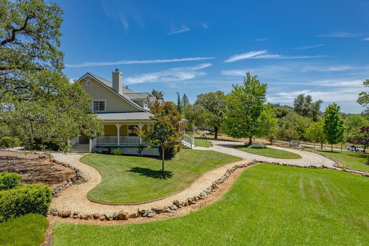 Detail Gallery Image 7 of 67 For 12932 Drummer Way, Grass Valley,  CA 95949 - 3 Beds | 3 Baths