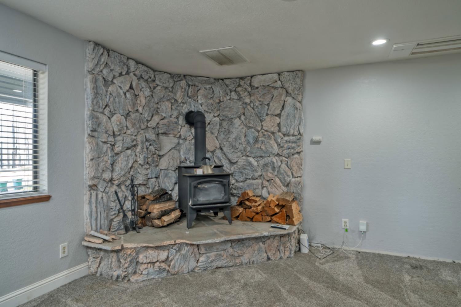 Detail Gallery Image 10 of 38 For 7028 Sugar Pine Dr, Grizzly Flats,  CA 95636 - 3 Beds | 2 Baths