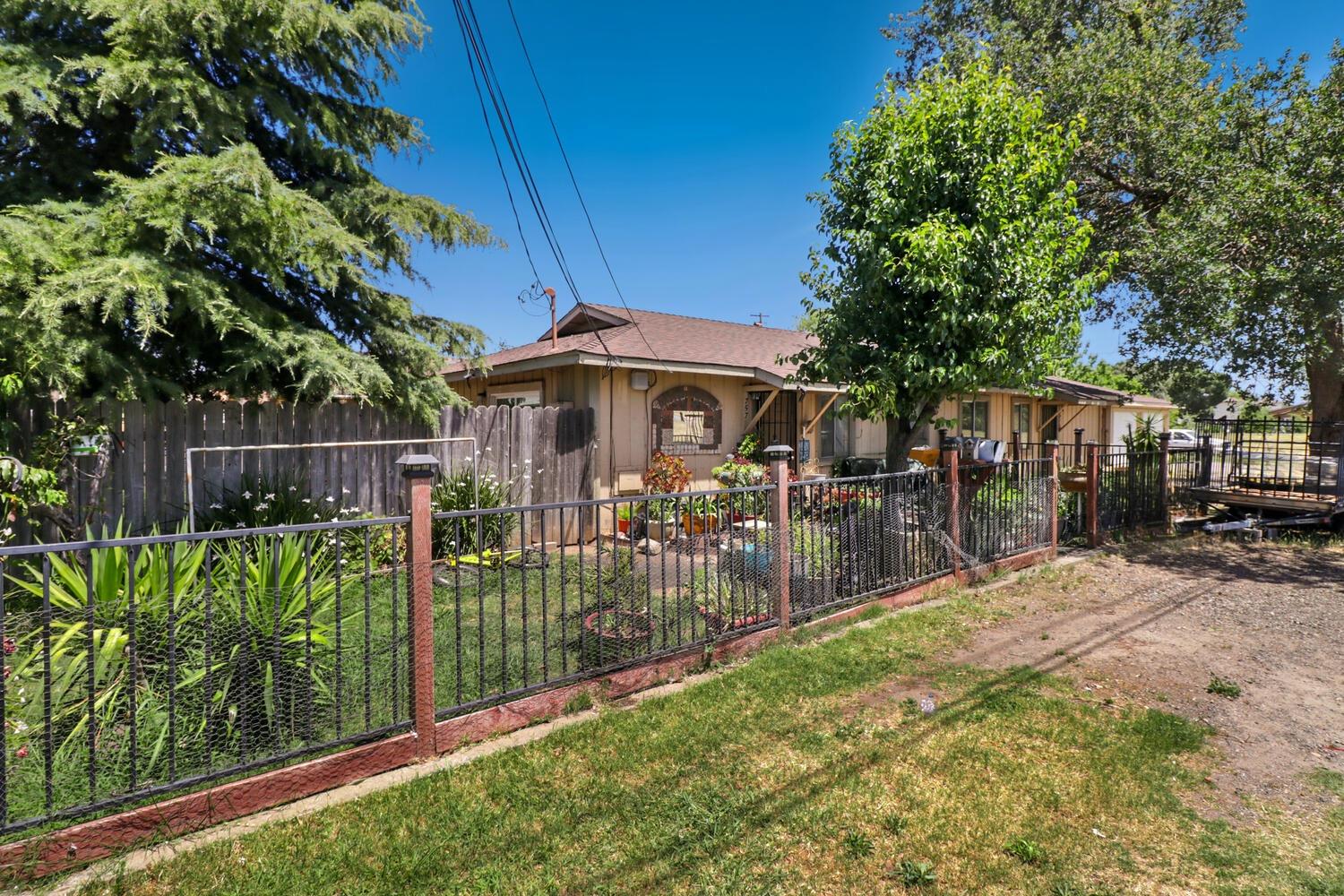 761 Carroll Avenue, Sacramento, California image 3