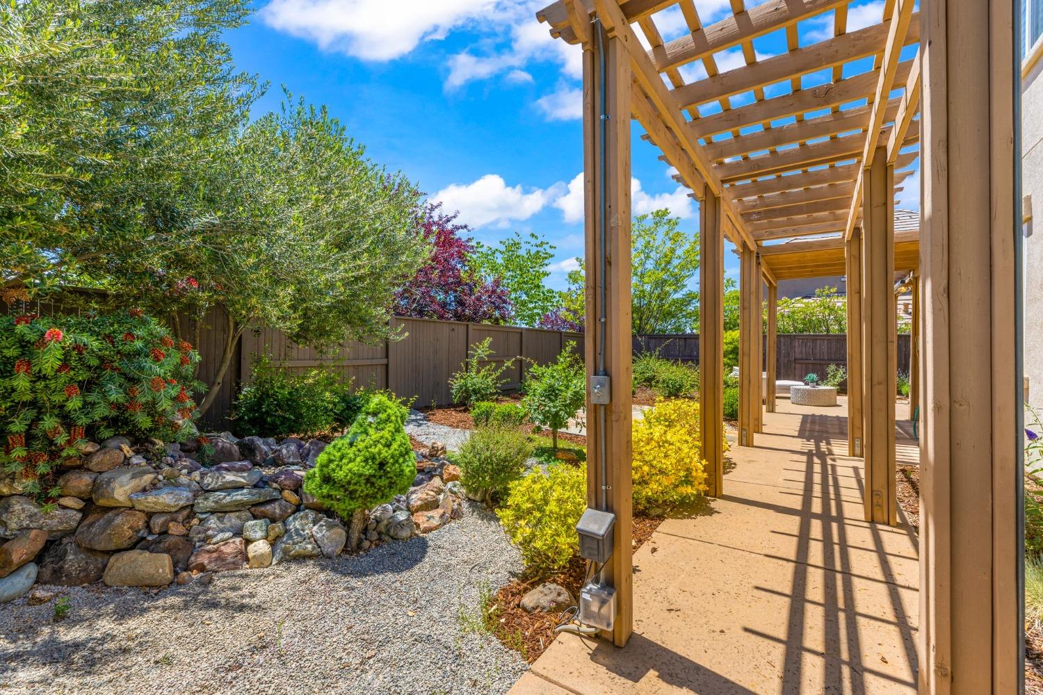 Detail Gallery Image 63 of 82 For 4232 Rimini Way, El Dorado Hills,  CA 95762 - 4 Beds | 3/1 Baths