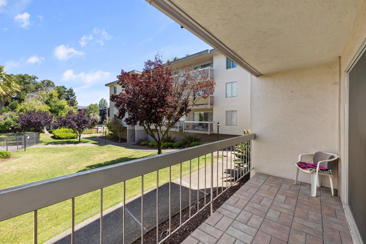 Shorepoint Court #109, Alameda, California image 7