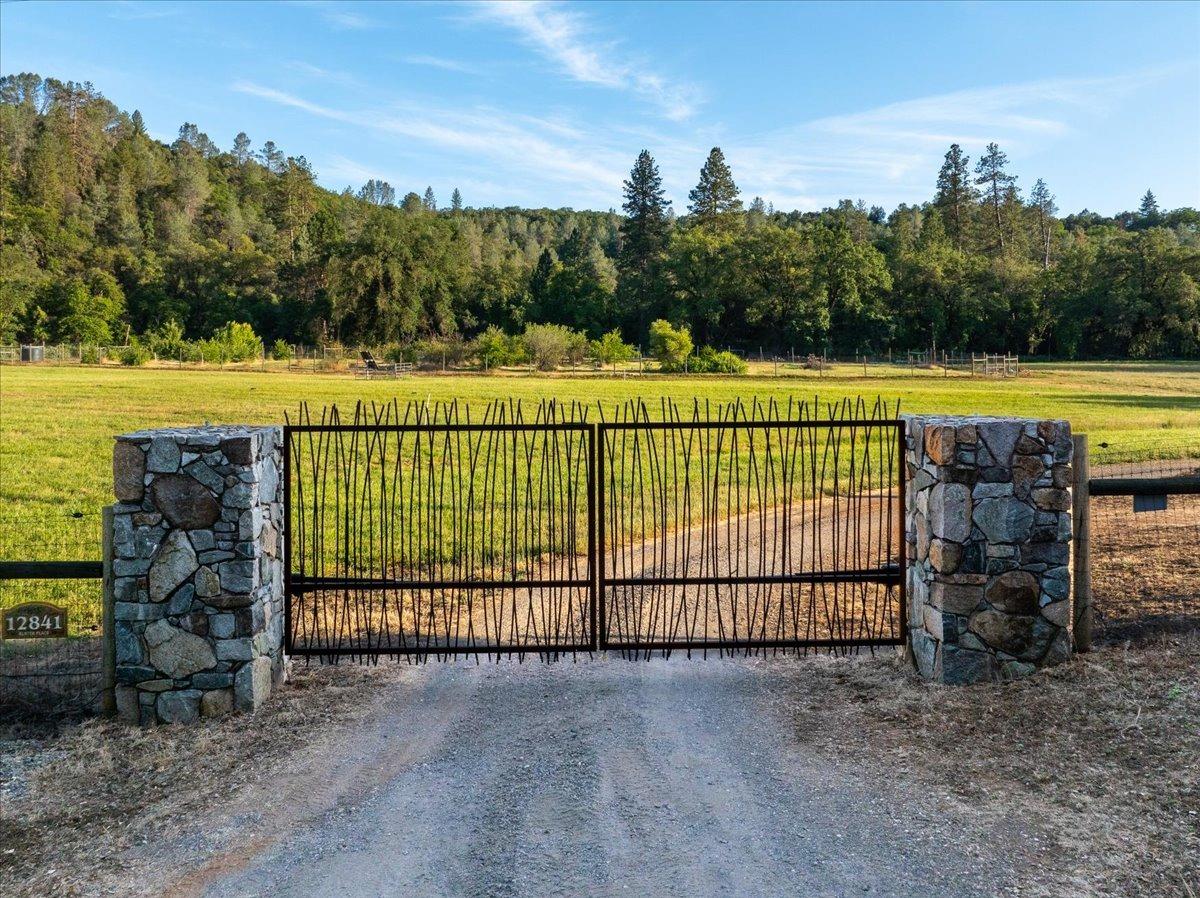 Detail Gallery Image 6 of 47 For 12841 Elster Place, Grass Valley,  CA 95949 - 1 Beds | 2 Baths