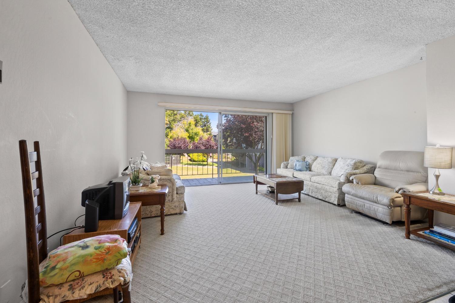 Shorepoint Court #109, Alameda, California image 5
