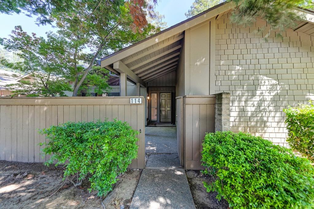 Detail Gallery Image 1 of 1 For 114 E Ranch Rd, Sacramento,  CA 95825 - 2 Beds | 2 Baths