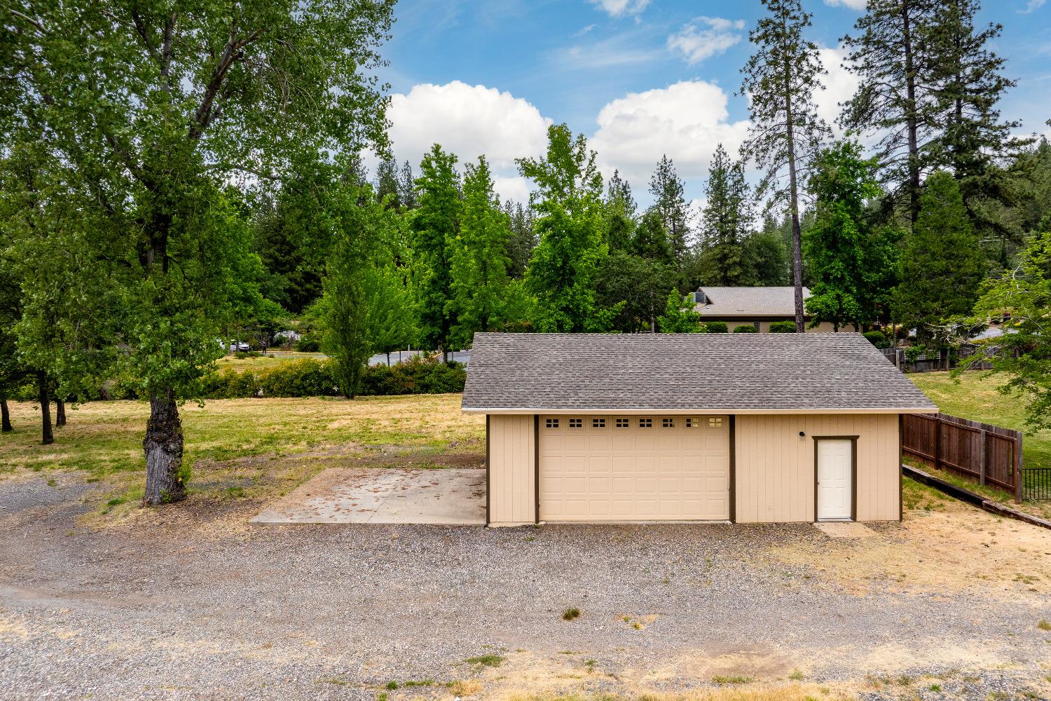 12896 La Barr Meadows Road, Grass Valley, California image 40