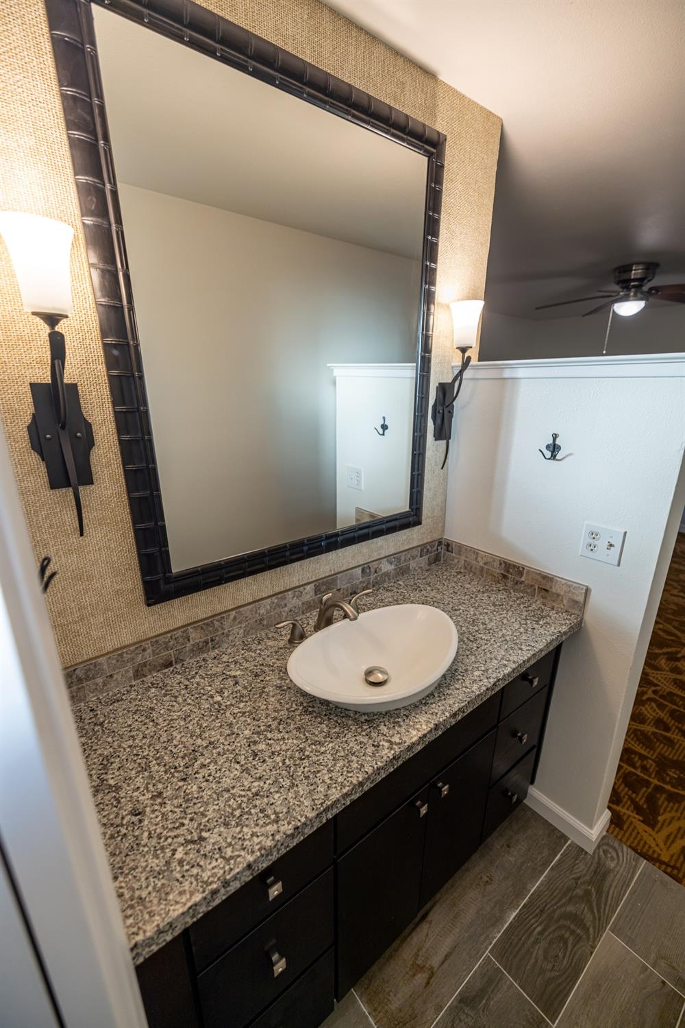 Detail Gallery Image 26 of 29 For 2200 El Cejo Cir, Rancho Cordova,  CA 95670 - 5 Beds | 2/1 Baths