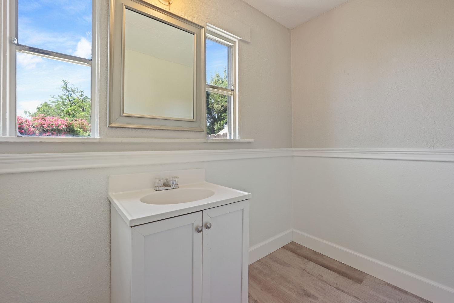 Detail Gallery Image 16 of 39 For 118 W Highland Ave, Tracy,  CA 95376 - – Beds | – Baths