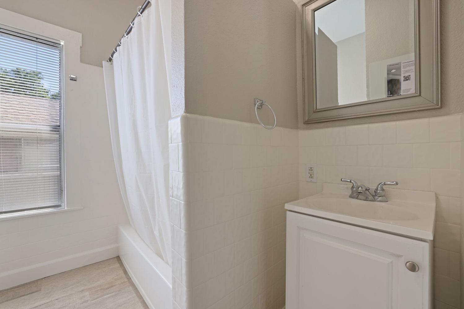 Detail Gallery Image 23 of 39 For 118 W Highland Ave, Tracy,  CA 95376 - – Beds | – Baths