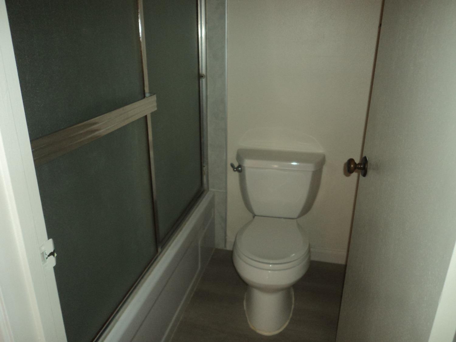 Photo #8: 224060144 Listing 