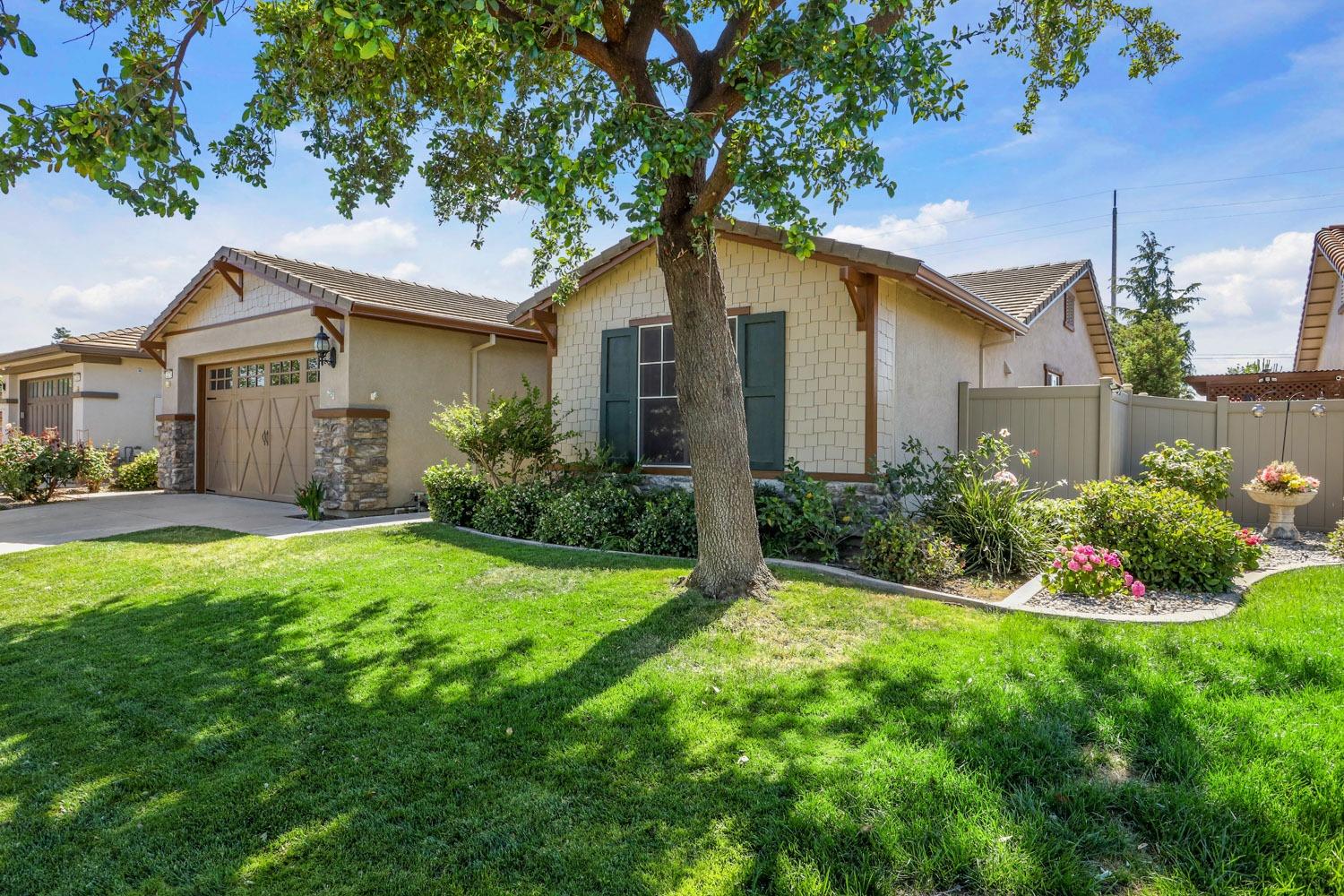 Detail Gallery Image 6 of 55 For 2375 Degroot Ln, Manteca,  CA 95336 - 2 Beds | 2 Baths