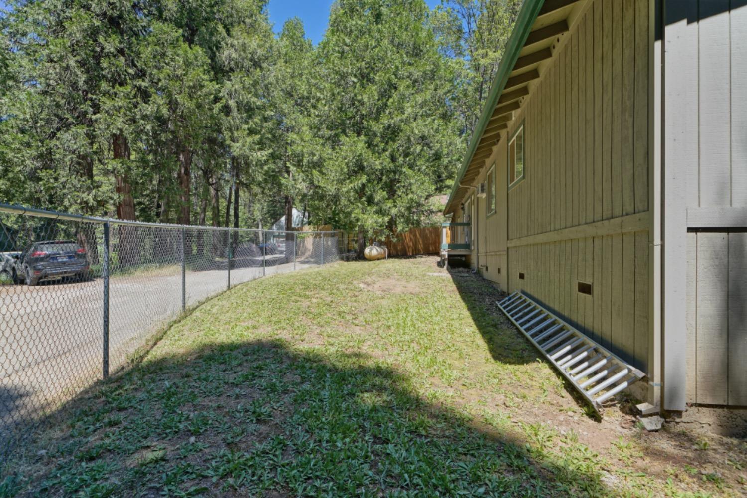 Detail Gallery Image 32 of 45 For 5933 Pony Express Trl, Pollock Pines,  CA 95726 - 3 Beds | 2 Baths