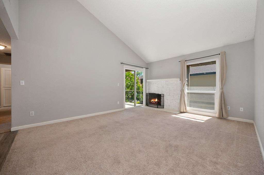 Detail Gallery Image 11 of 40 For 7283 Florin Mall Dr #6,  Sacramento,  CA 95823 - 2 Beds | 2 Baths