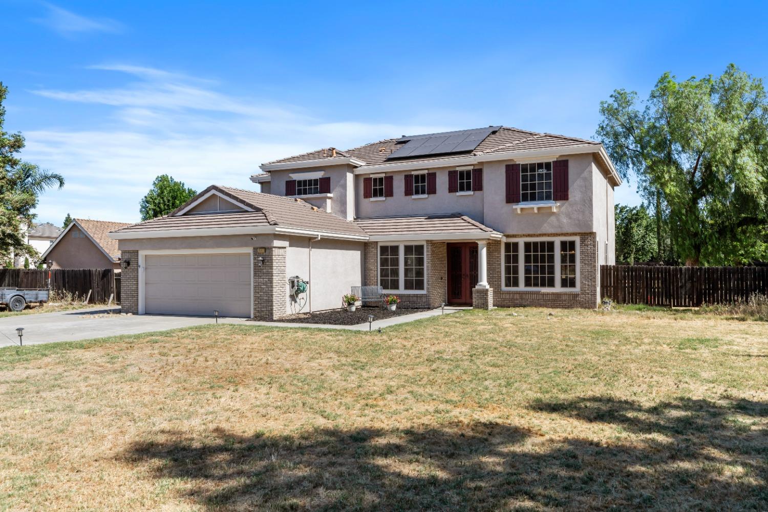 Detail Gallery Image 1 of 1 For 593 Trestle Glen Ct, Tracy,  CA 95377 - 5 Beds | 3/1 Baths