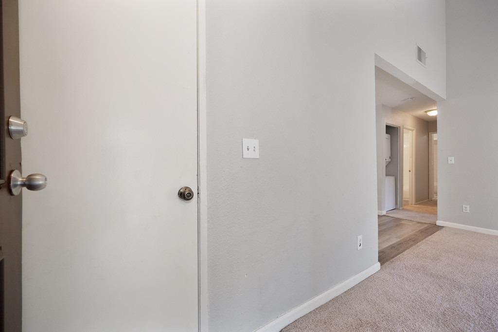 Detail Gallery Image 9 of 40 For 7283 Florin Mall Dr #6,  Sacramento,  CA 95823 - 2 Beds | 2 Baths