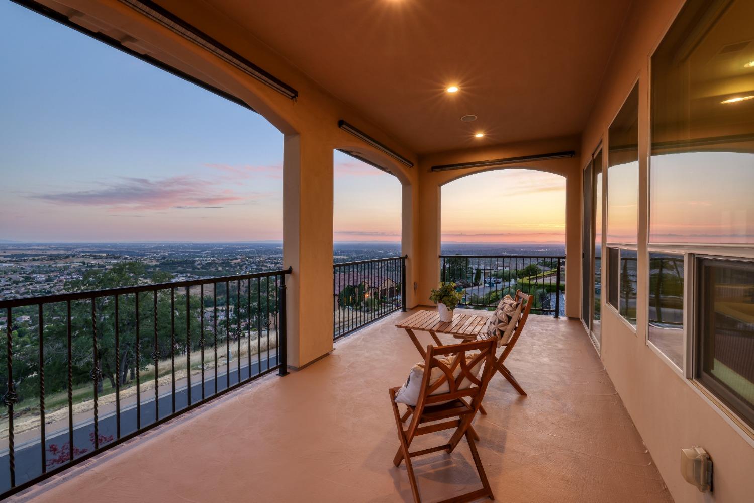 Detail Gallery Image 6 of 58 For 2781 via Fiori, El Dorado Hills,  CA 95762 - 4 Beds | 4/1 Baths