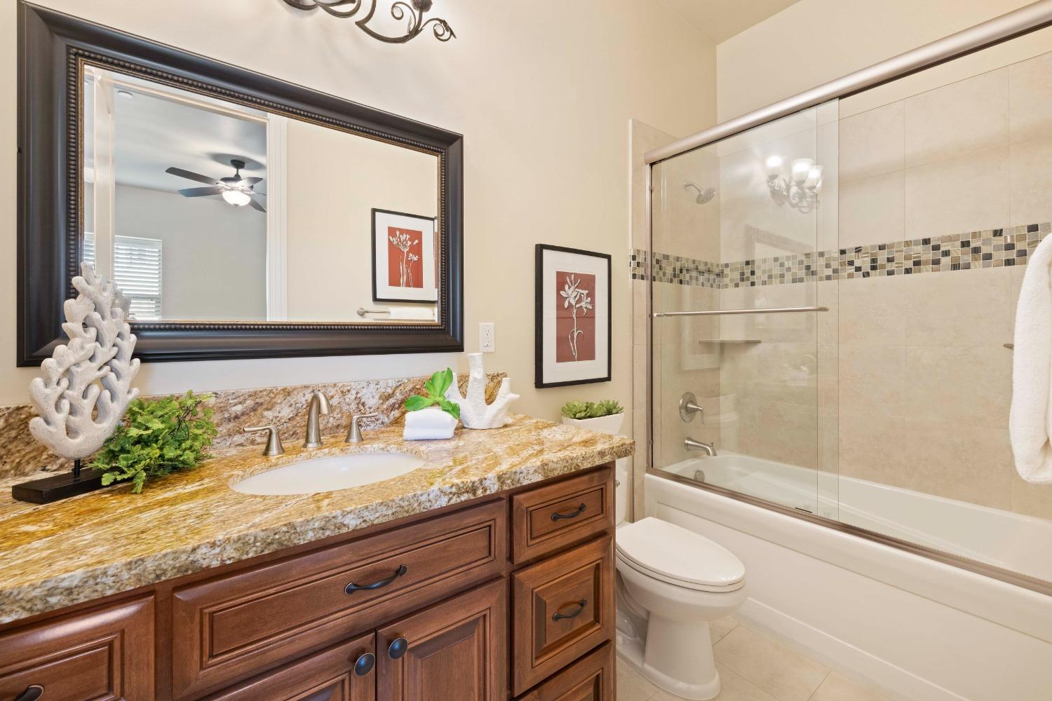 Detail Gallery Image 36 of 58 For 2781 via Fiori, El Dorado Hills,  CA 95762 - 4 Beds | 4/1 Baths