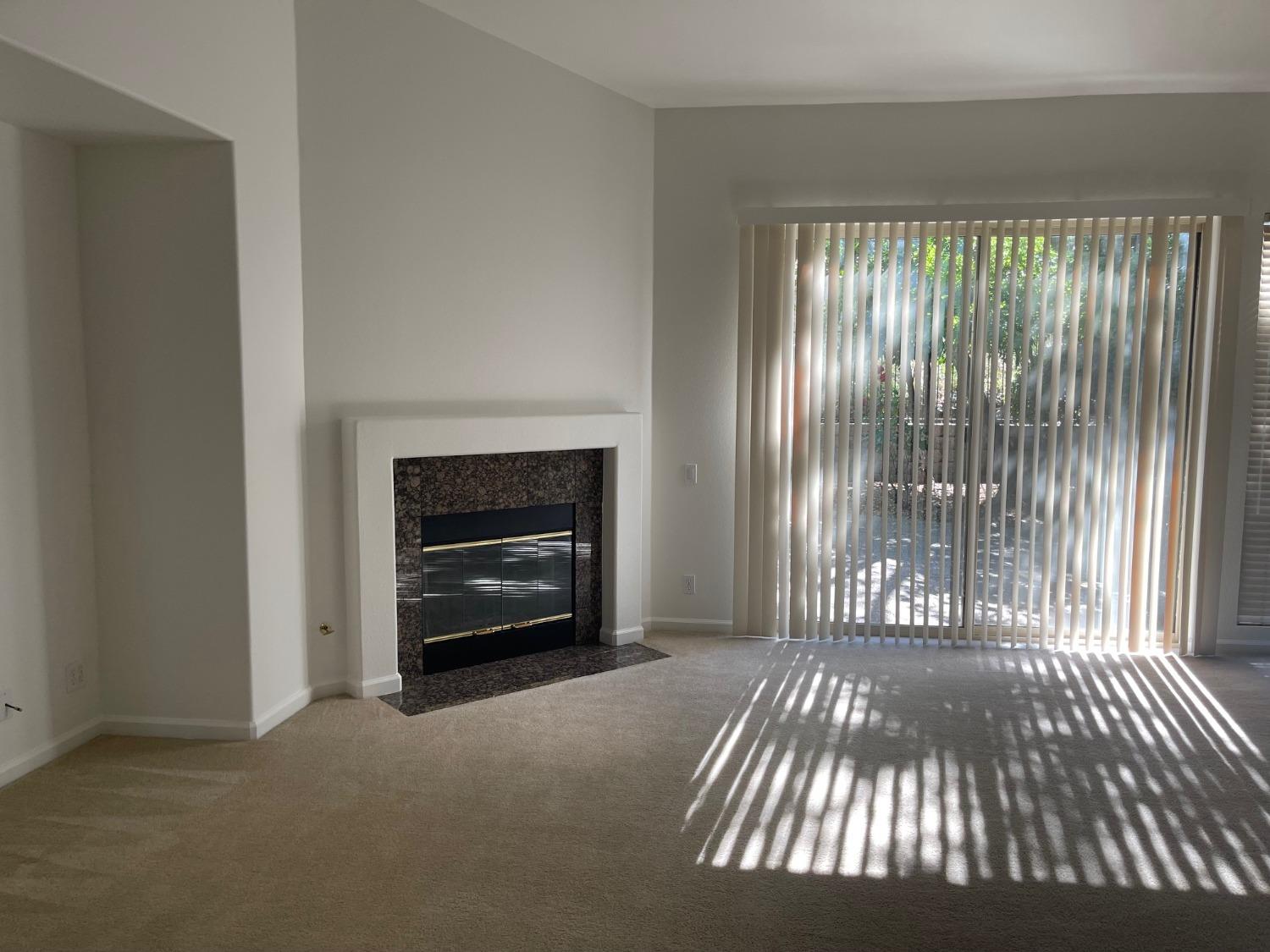 Detail Gallery Image 3 of 18 For 5066 Mertola Dr 5066, El Dorado Hills,  CA 95762 - 3 Beds | 2 Baths