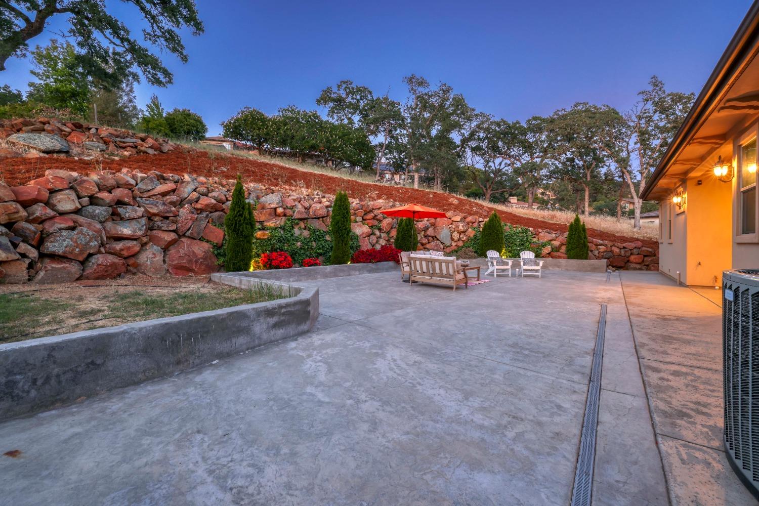 Detail Gallery Image 27 of 58 For 2781 via Fiori, El Dorado Hills,  CA 95762 - 4 Beds | 4/1 Baths