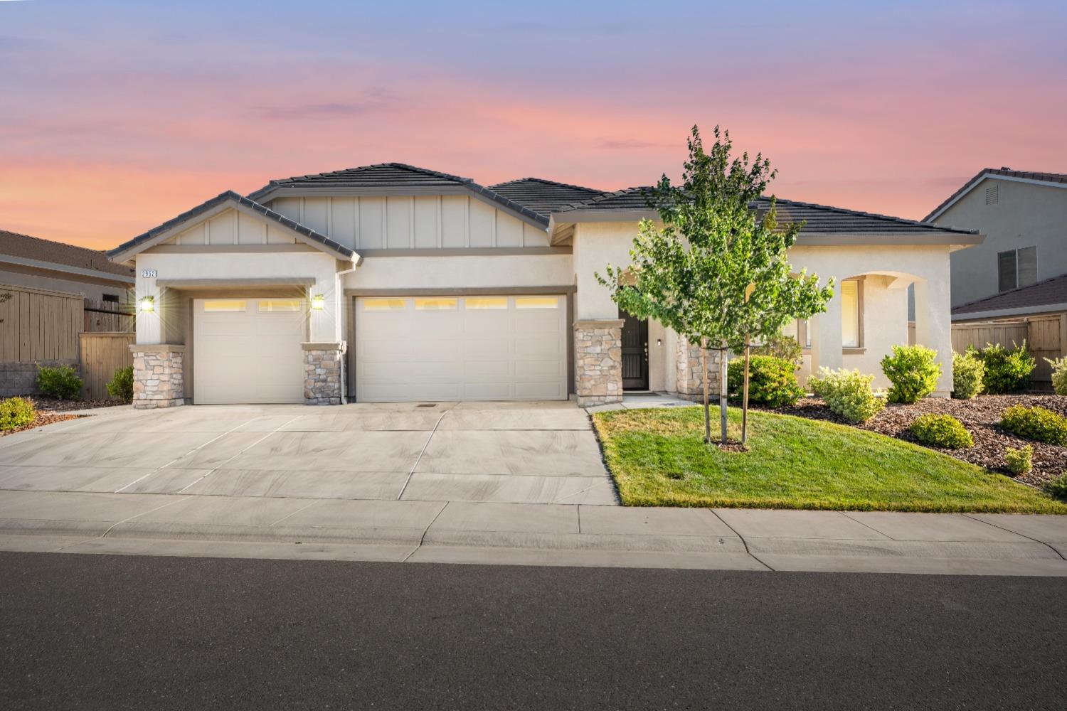 Detail Gallery Image 1 of 1 For 2952 Laredo Dr, Rocklin,  CA 95765 - 3 Beds | 3 Baths
