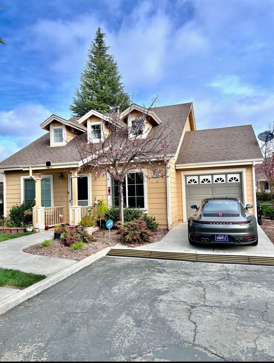 Detail Gallery Image 1 of 1 For 7705 Isabella Way, Gilroy,  CA 95020 - 2 Beds | 2 Baths