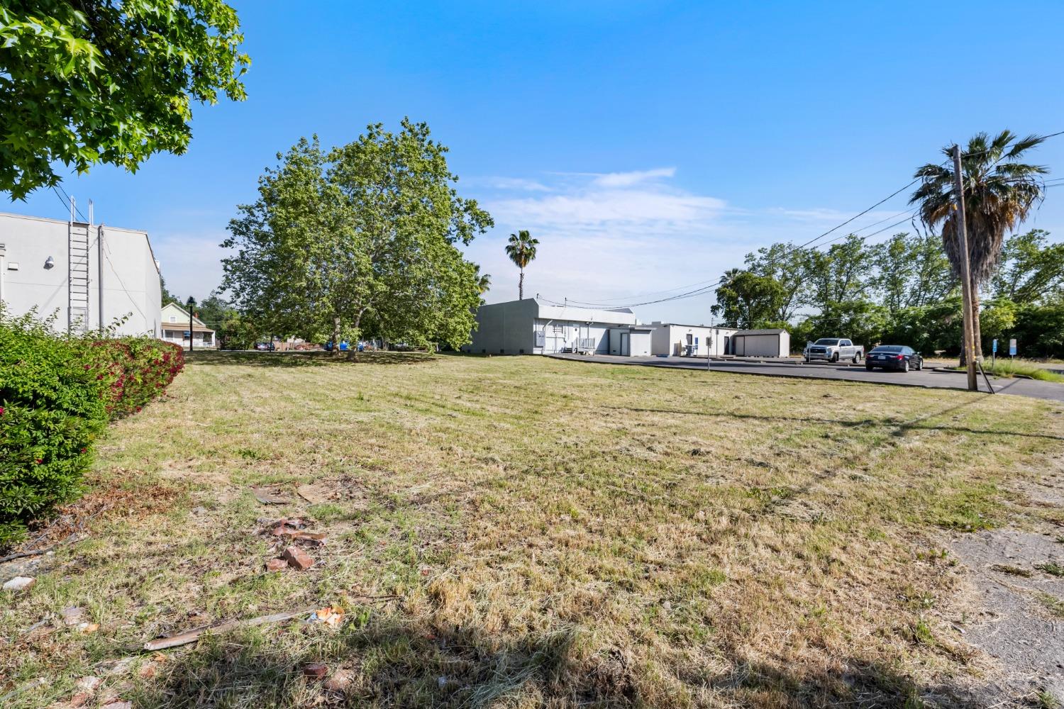 Pacific Street, Rocklin, California image 4