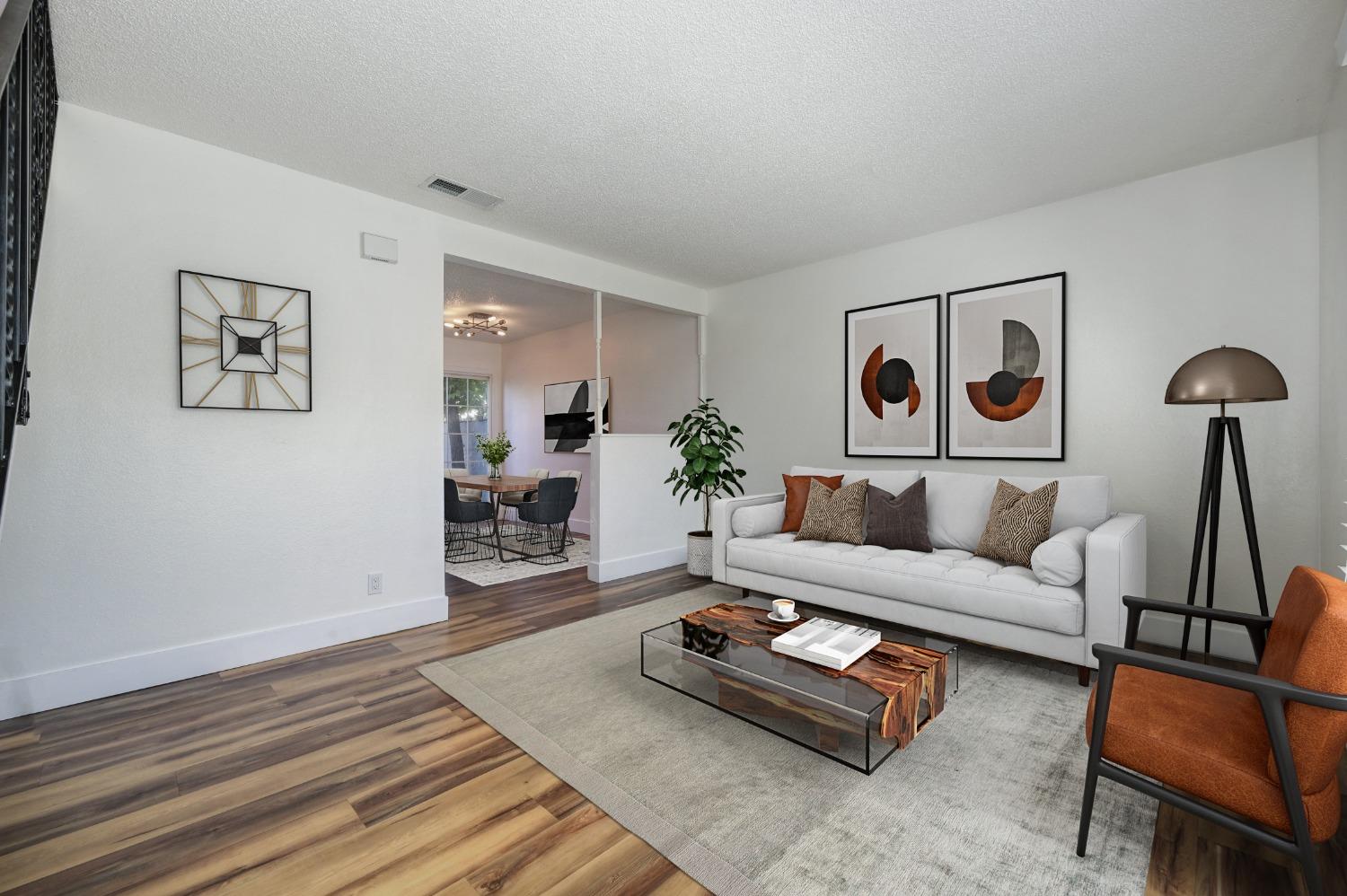 Photo #2: 224061335 Listing 