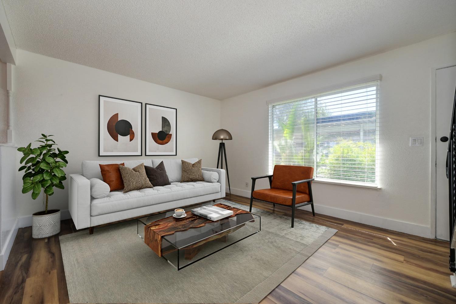 Photo #3: 224061335 Listing 