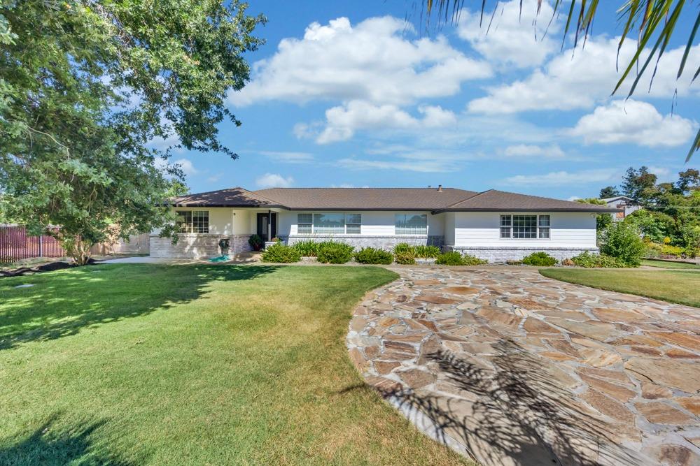 10520 E Sisters Court Elk Grove CA 95624 MLS #224058876 IDX Real