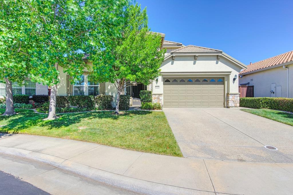 Detail Gallery Image 1 of 61 For 2024 Xavier Ln, Roseville,  CA 95747 - 3 Beds | 2/1 Baths