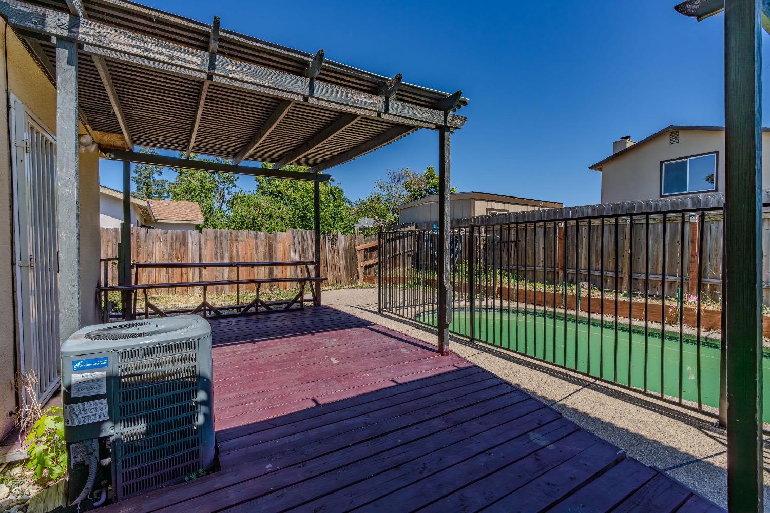 Detail Gallery Image 13 of 48 For 4200 Amapola Way, Sacramento,  CA 95823 - 4 Beds | 2 Baths