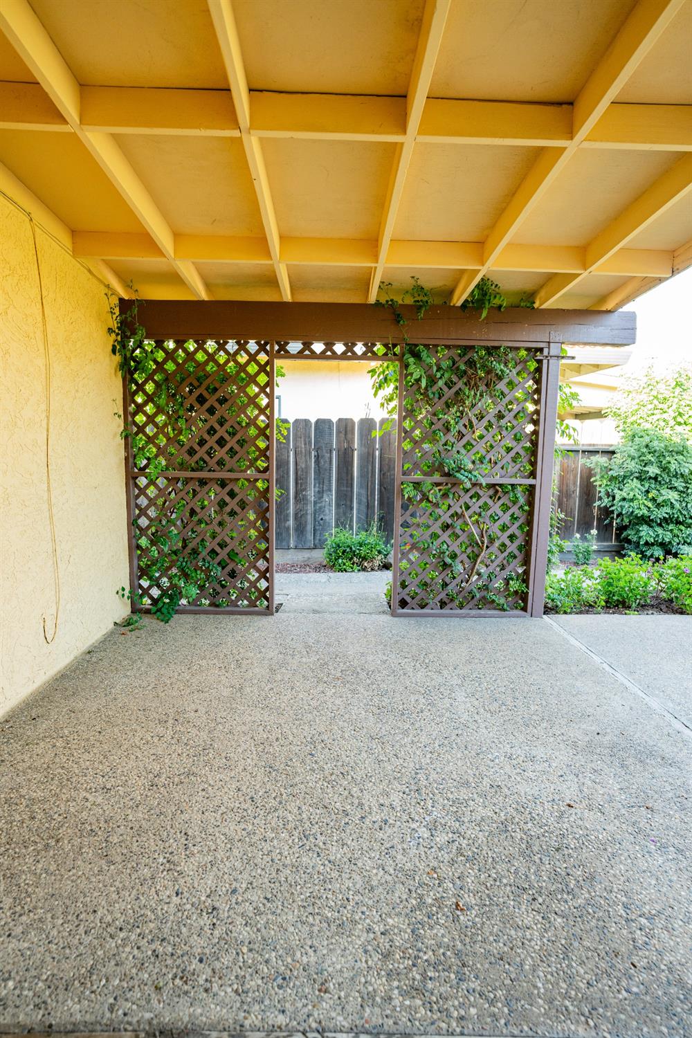 Falcon Court, Atwater, California image 38