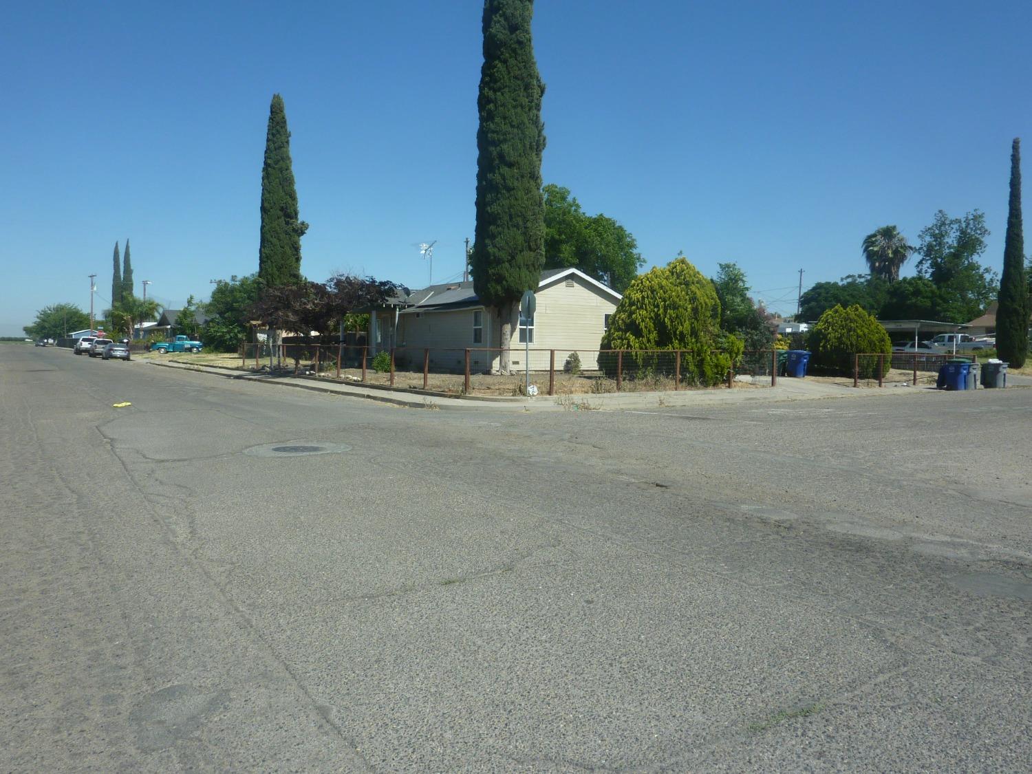 Merced Street, Dos Palos, California image 19