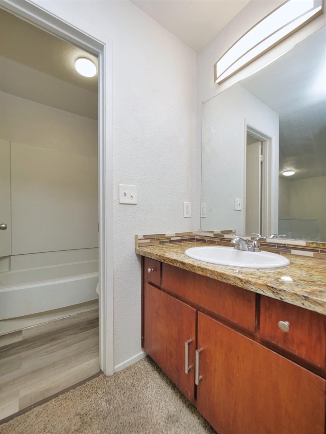 Detail Gallery Image 9 of 32 For 1629 Pyrenees Ave #53,  Stockton,  CA 95210 - 1 Beds | 1 Baths